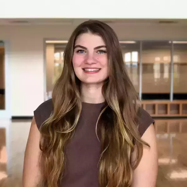 Kaitlyn Kyger Headshot Fall25